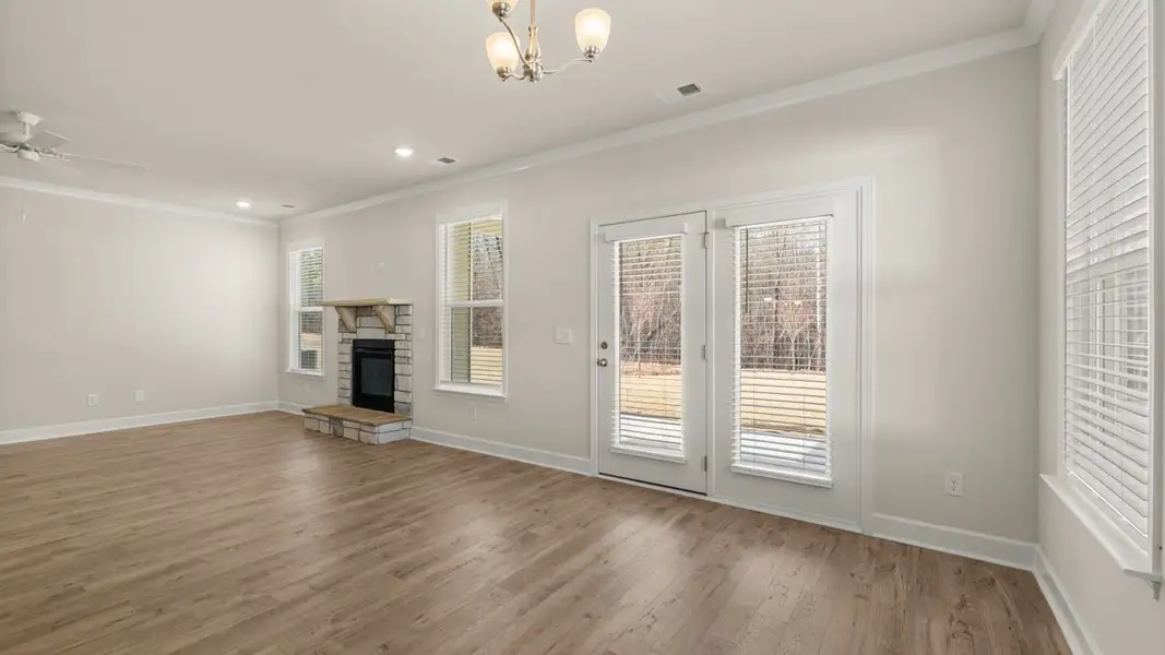 Representative unfurnished interior of a home built from the Hampshire by D.R. Horton in Heritage Pointe, Senoia (Image 21).