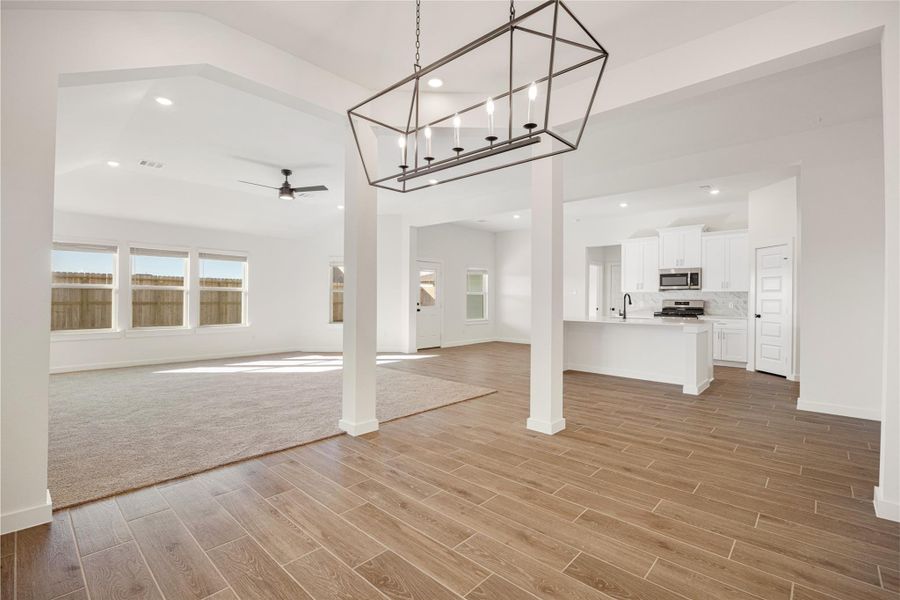 Spacious, unfurnished interior of a new home in Ashland, Angleton (Image 13).