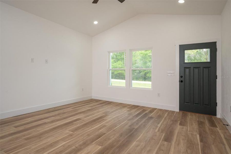 Spacious, unfurnished interior of a new home in , Williston (Image 20).