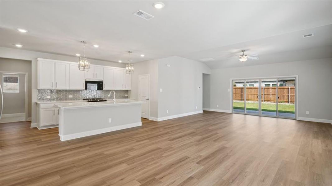 Spacious, unfurnished interior of a new home in Windmore, Princeton (Image 16). Spacious, unfurnished interior of a new home in Windmore, Princeton (Image 16).