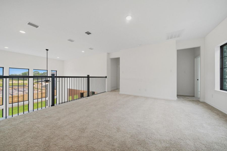 Spacious, unfurnished interior of a new home in , Katy (Image 17).