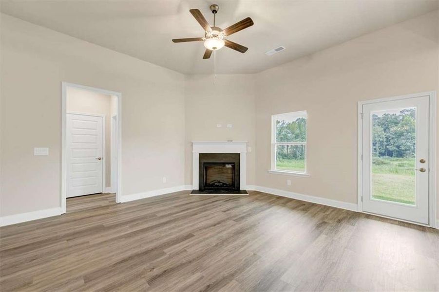 Spacious, unfurnished interior of a new home in Park Place, Bowdon (Image 17). Spacious, unfurnished interior of a new home in Park Place, Bowdon (Image 17).