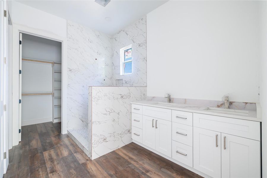 Furnished interior view inside a new home in , Huntsville (Image 6).