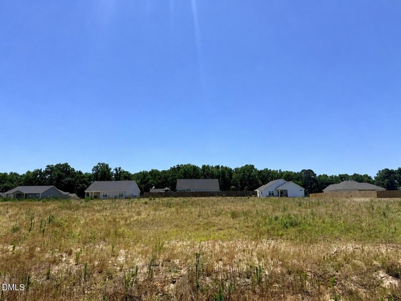 LOT 7 NO SIGN