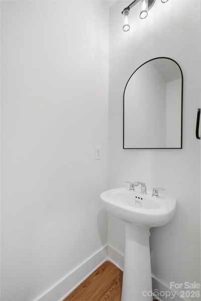 Image 40 of a home in .