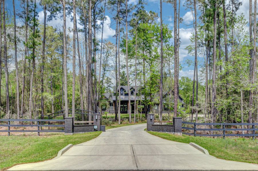 Community amenities in , Willis (Image 37).