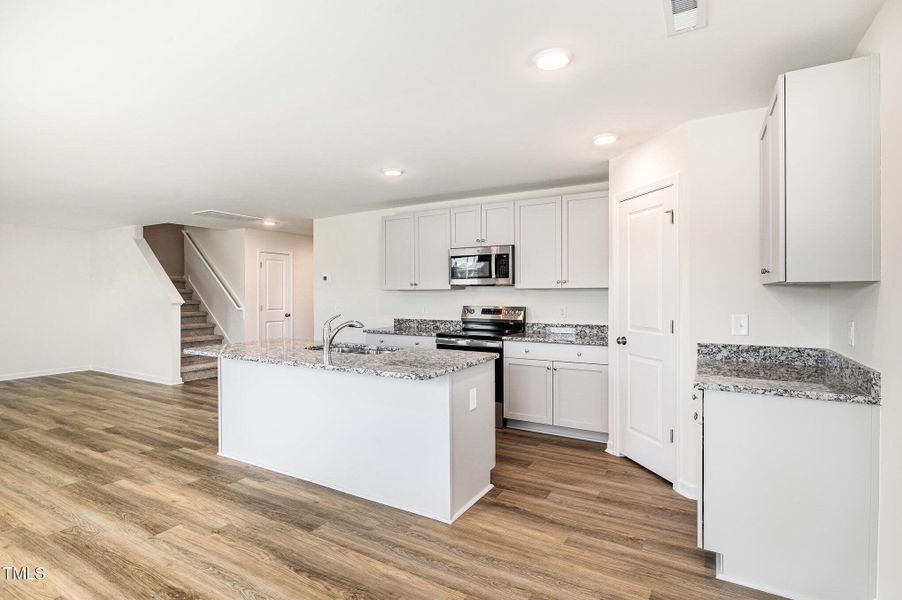 006_img_6512-edit_565