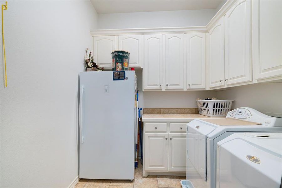 Furnished interior view inside a new home in , Powderly (Image 18).