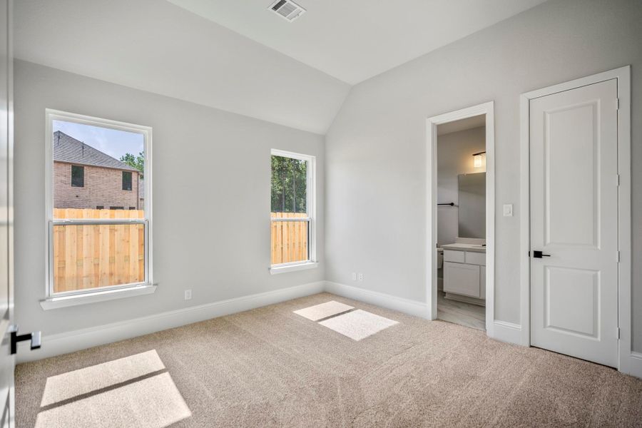 Spacious, unfurnished interior of a new home in Colton, Todd Mission (Image 34). Spacious, unfurnished interior of a new home in Colton, Todd Mission (Image 34).