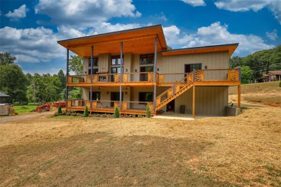 Exterior details and patio area of a home in , Blue Ridge (Image 30).