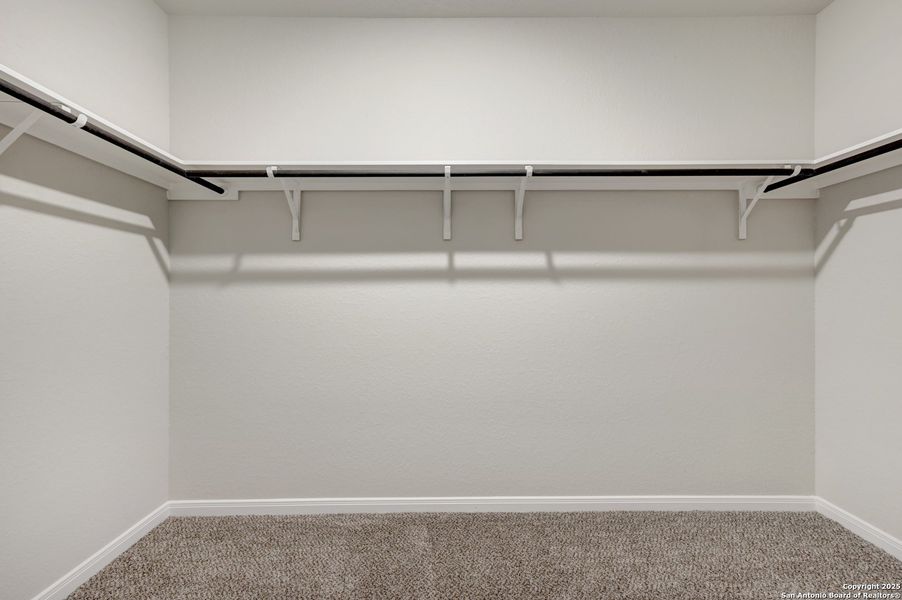 Spacious, unfurnished interior of a new home in Paloma Park, Converse (Image 18).