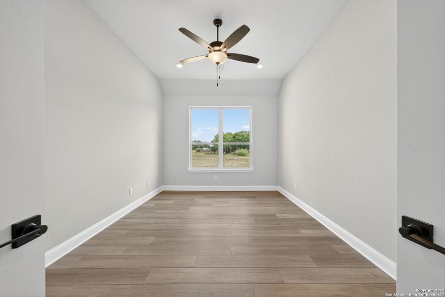 Spacious, unfurnished interior of a new home in , Castroville (Image 35).