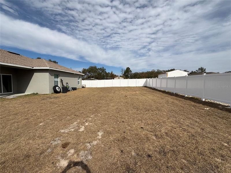 Exterior details and patio area of a home in , Ocala (Image 29).