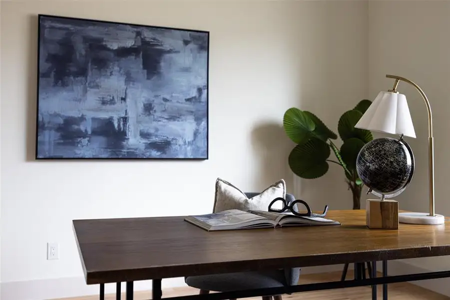 Furnished interior view inside a new home in , Dallas (Image 5). Furnished interior view inside a new home in , Dallas (Image 5).