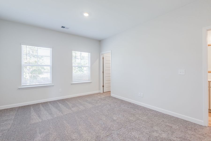 Spacious, unfurnished interior of a new home in Pebble Branch, Chapin (Image 43). Spacious, unfurnished interior of a new home in Pebble Branch, Chapin (Image 43).