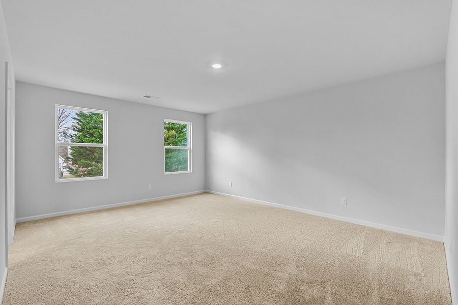 Spacious, unfurnished interior of a new home in Bell West, Kernersville (Image 24).