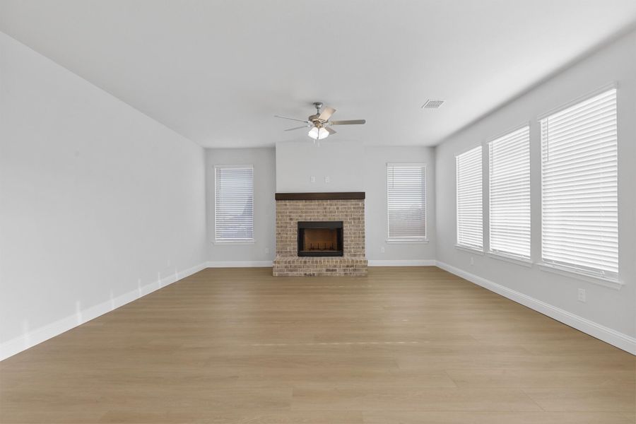 Representative unfurnished interior of a home built from the Garrison I by Cheldan Homes in Stoneview, Glen Rose (Image 44).