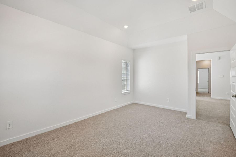 Photo is not of the actual home, but is an inspirational photo of builder’s model home and may depict options, furnishings, and/or decorator features that are not included Photo is not of the actual home, but is an inspirational photo of builder’s model home and may depict options, furnishings, and/or decorator features that are not included