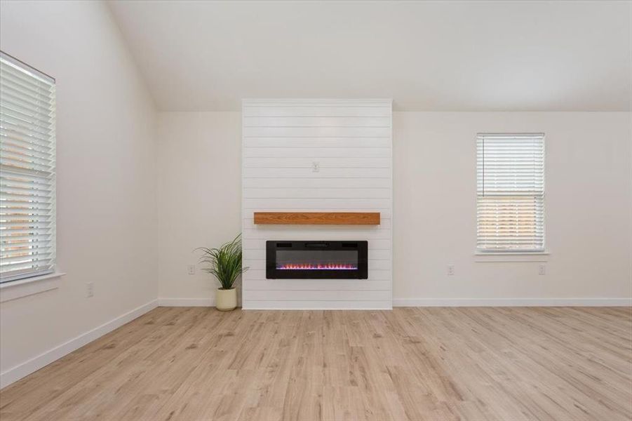 Spacious, unfurnished interior of a new home in , Waco (Image 23).