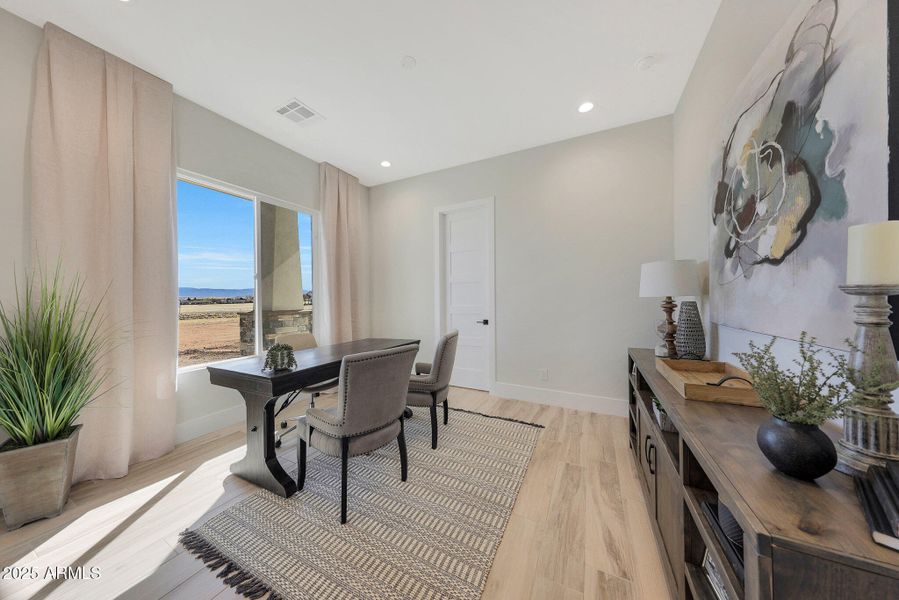 4 Office B2-6 4 Office B2-6