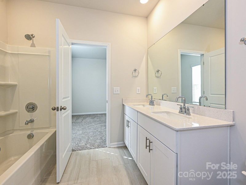 Photo is not of the actual home, but is an inspirational photo of builder’s model home and may depict options, furnishings, and/or decorator features that are not included Photo is not of the actual home, but is an inspirational photo of builder’s model home and may depict options, furnishings, and/or decorator features that are not included