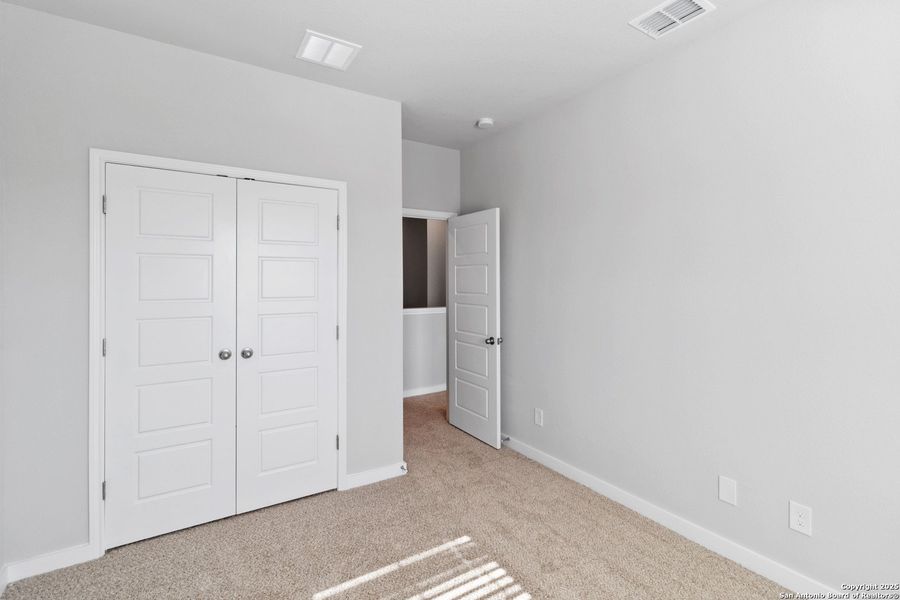 Spacious, unfurnished interior of a new home in , San Antonio (Image 12).