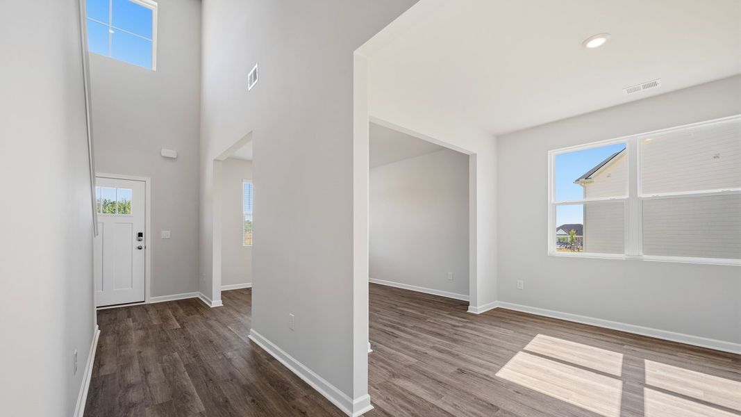 Spacious, unfurnished interior of a new home in Wildwood, Covington (Image 19).