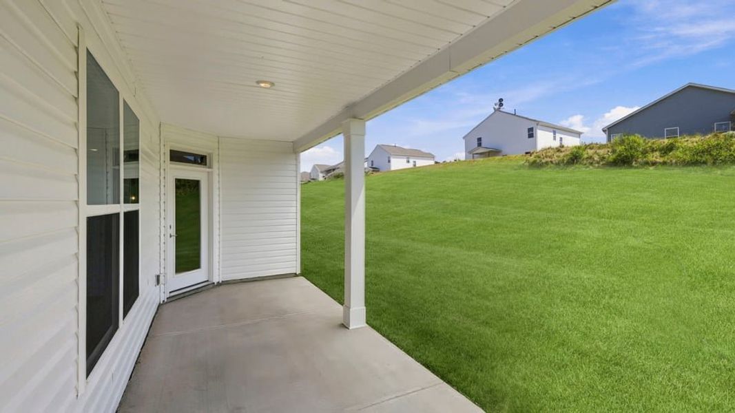 Exterior details and patio area of a home in Briargate, Fountain Inn (Image 18).