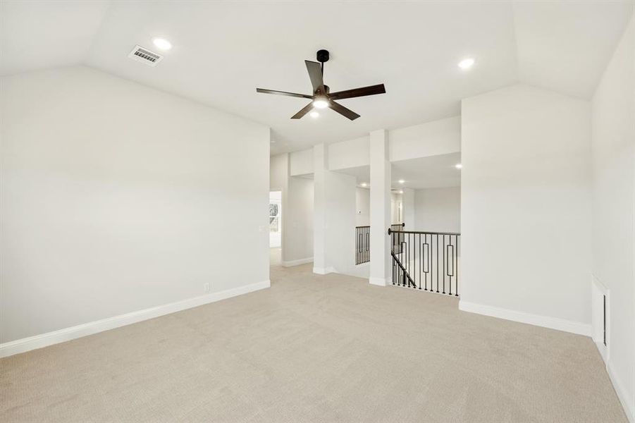 Spacious, unfurnished interior of a new home in Rockwood, Mansfield (Image 39).