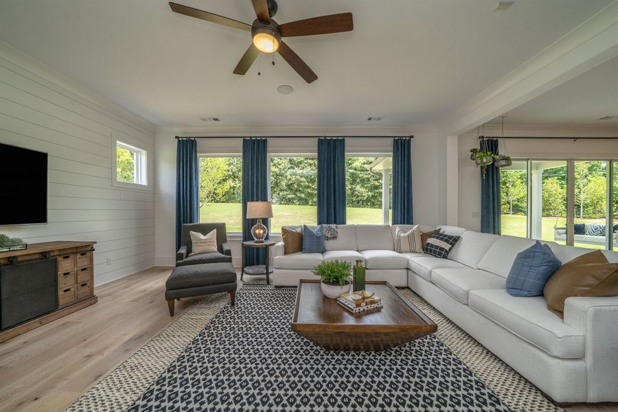 The Terramont - Living Room