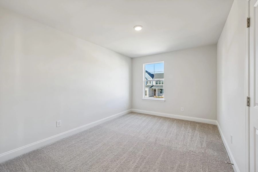 Spacious, unfurnished interior of a new home in Cades Bluff, Lebanon (Image 36).