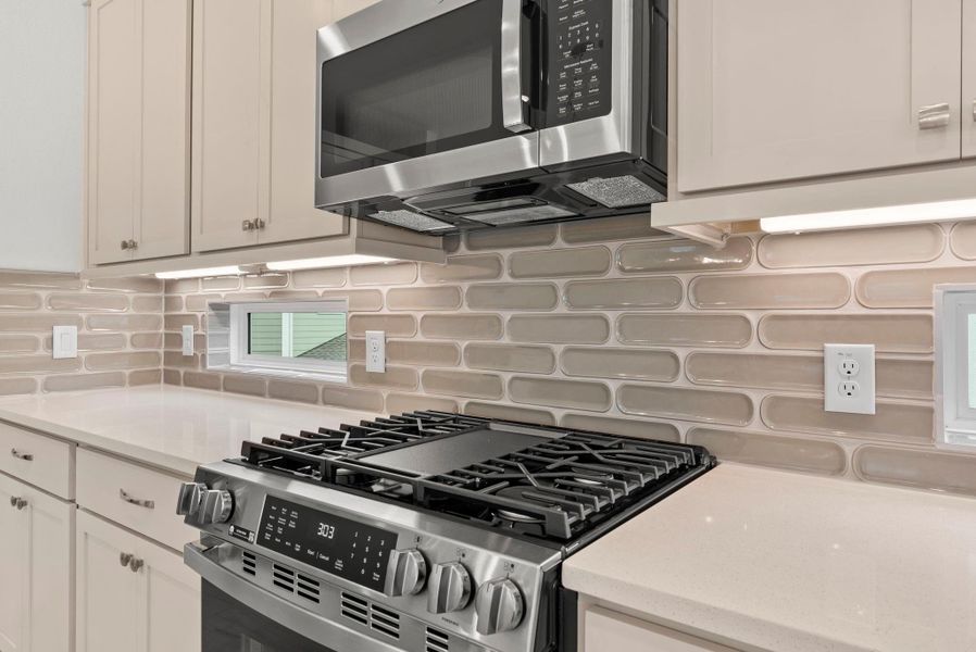 Close-up of interior finishes inside a home in Balmoral, Humble (Image 12).