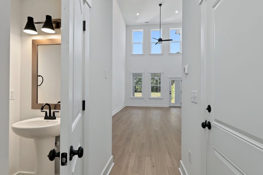 Spacious, unfurnished interior of a new home in Bally Castle, Murrells Inlet (Image 17).