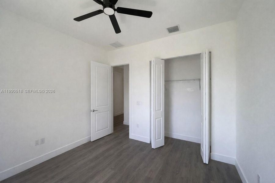 Spacious, unfurnished interior of a new home in , Punta Gorda (Image 17). Spacious, unfurnished interior of a new home in , Punta Gorda (Image 17).