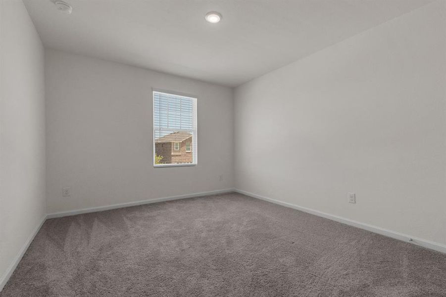 Spacious, unfurnished interior of a new home in Creekview Fossil Ridge, Pilot Point (Image 20).