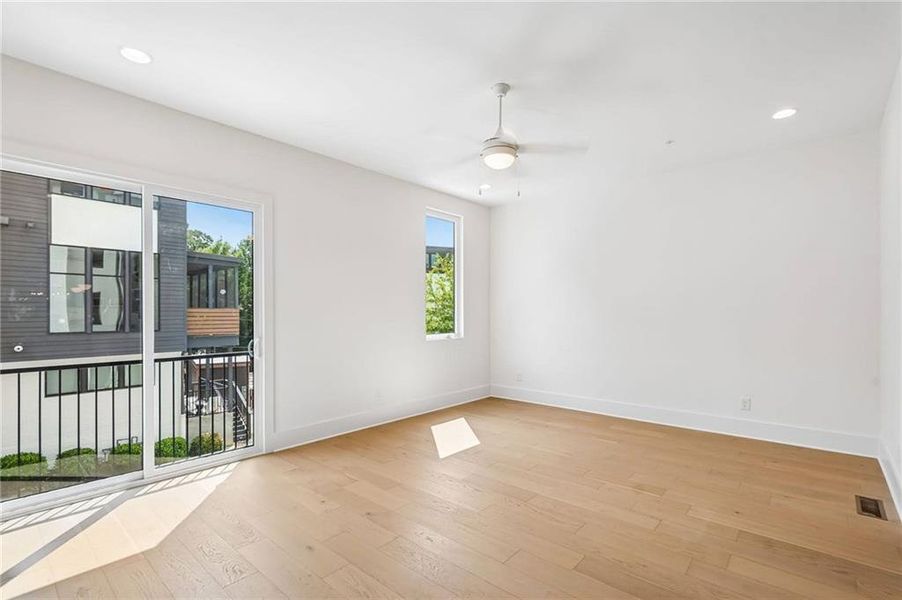 Spacious, unfurnished interior of a new home in , Decatur (Image 35).