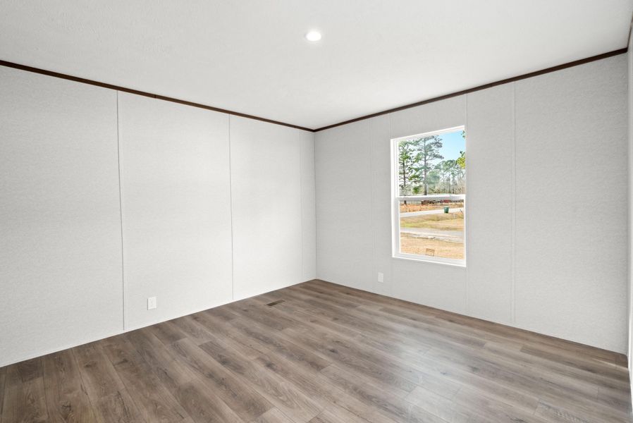 Spacious, unfurnished interior of a new home in , Summerville (Image 26).