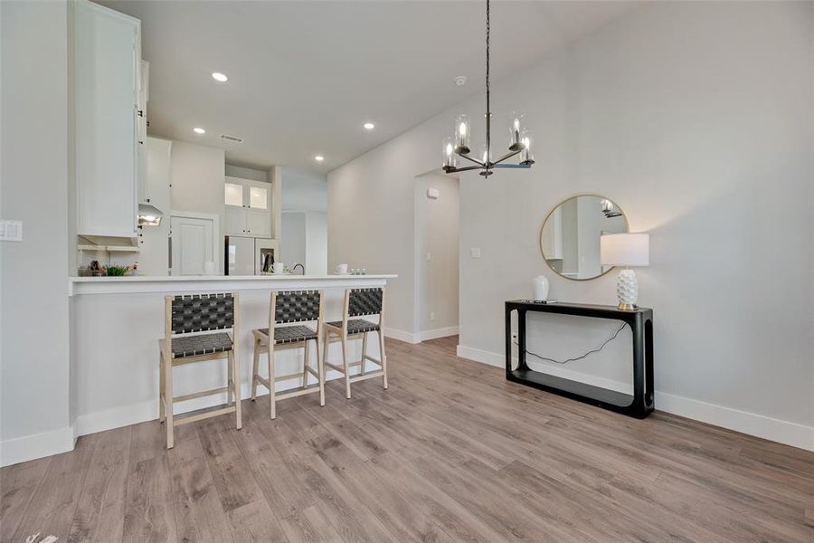 Breakfast Nook Area open to the kitchen. Breakfast Nook Area open to the kitchen.