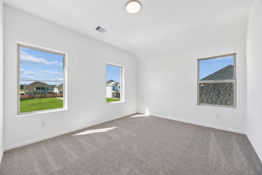 Spacious, unfurnished interior of a new home in Riviera Pines, Huffman (Image 27). Spacious, unfurnished interior of a new home in Riviera Pines, Huffman (Image 27).