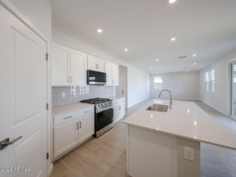 22_2-story-home_for-sale_Surprise_AZ-RVF