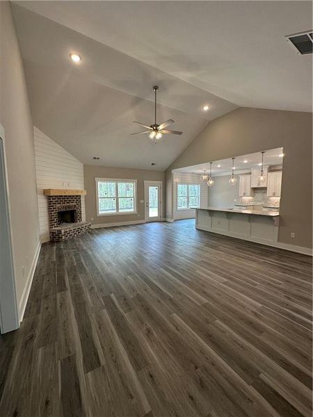 Spacious, unfurnished interior of a new home in , Loganville (Image 6).
