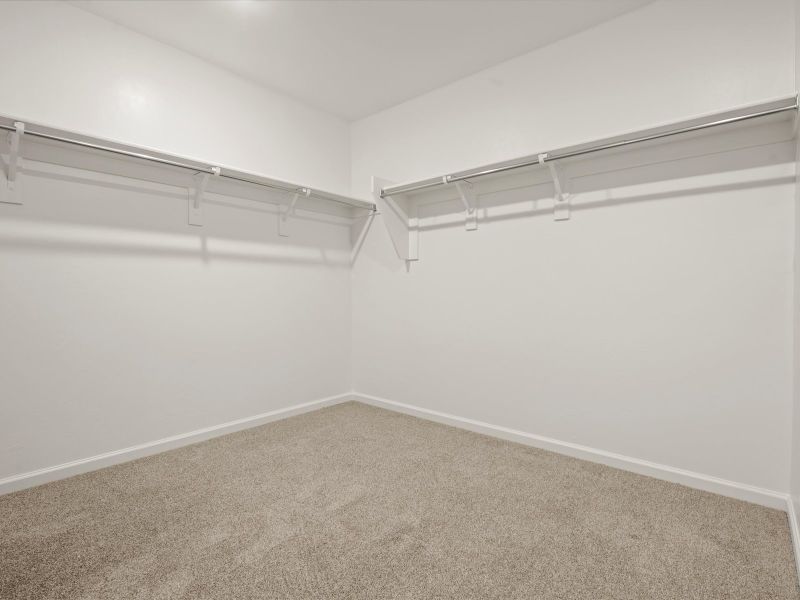 Spacious, unfurnished interior of a new home in Mandarina - Signature Series, Marana (Image 12).