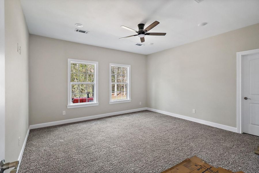 Spacious, unfurnished interior of a new home in , Crosby (Image 15).