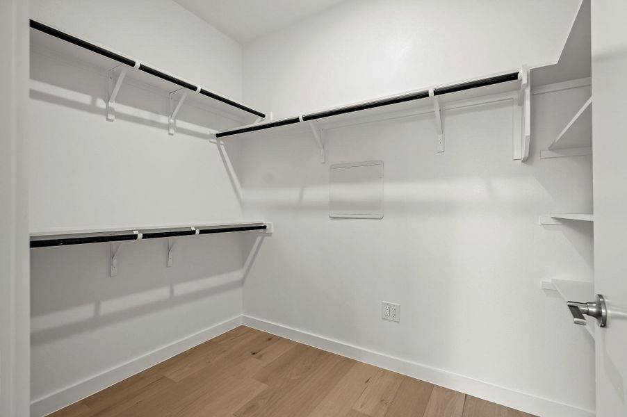 Spacious, unfurnished interior of a new home in , Austin (Image 17).