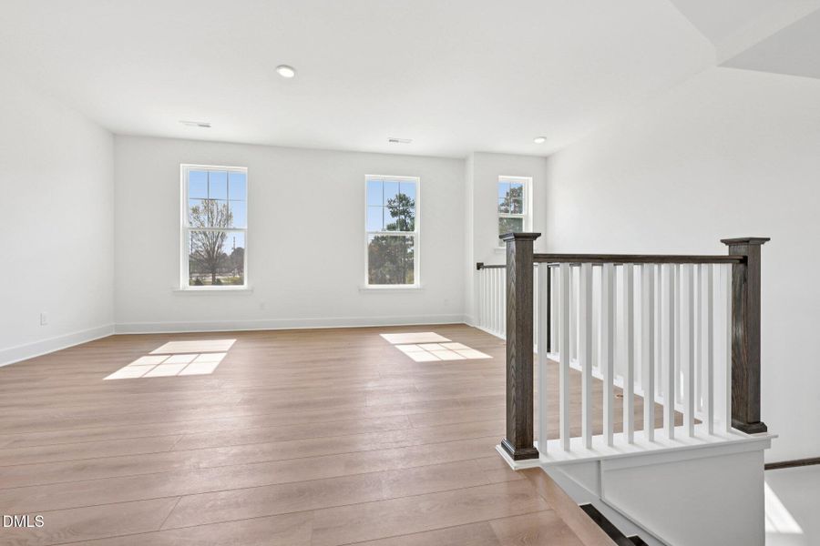 14-web-or-mls-Dunzo Dr-S1203-014