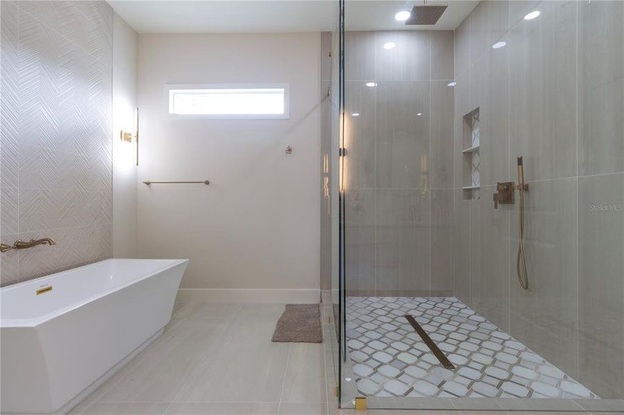 Furnished interior view inside a new home in , Tampa (Image 18).