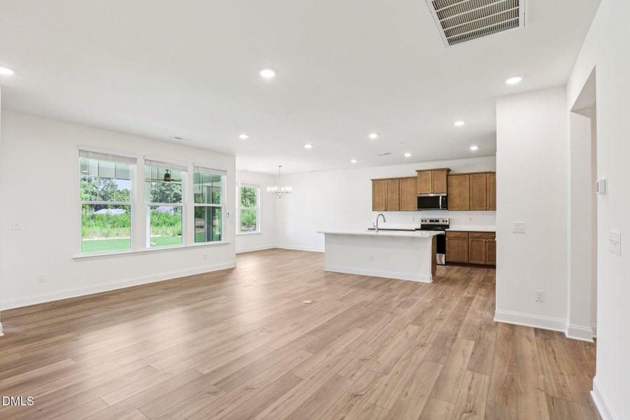 36-web-or-mls-805 Iris Stream Ct-S0807-0