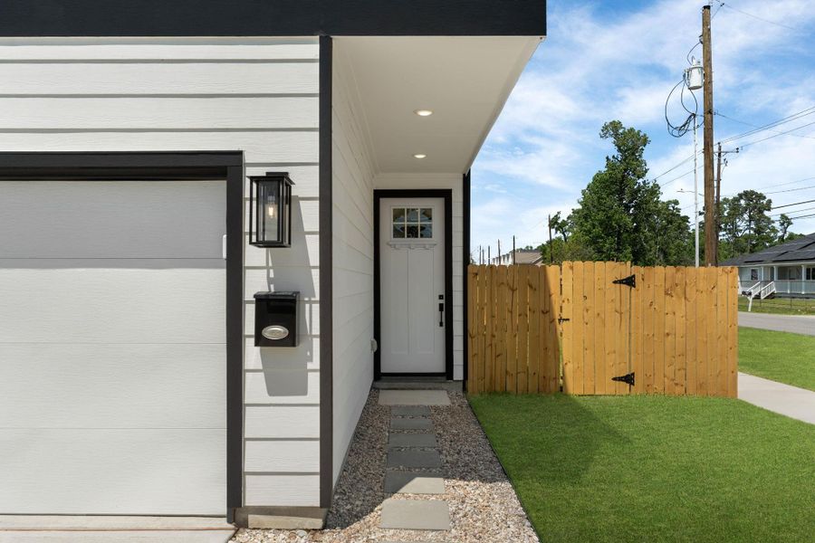 Exterior details and patio area of a home in , Houston (Image 4). Exterior details and patio area of a home in , Houston (Image 4).