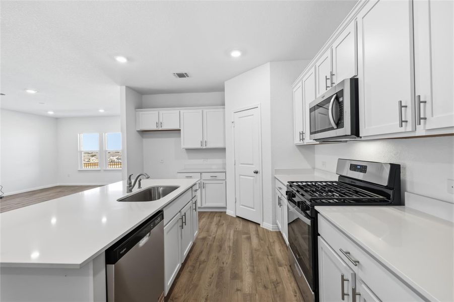 Furnished interior view inside a new home in Rosenbusch Ranch, Leander (Image 10).
