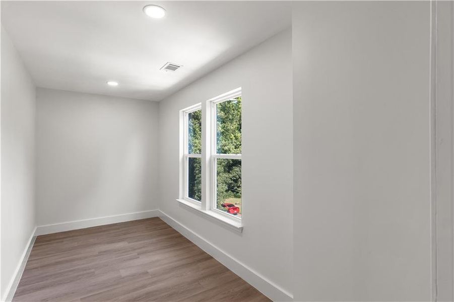 Spacious, unfurnished interior of a new home in , Scottdale (Image 25).